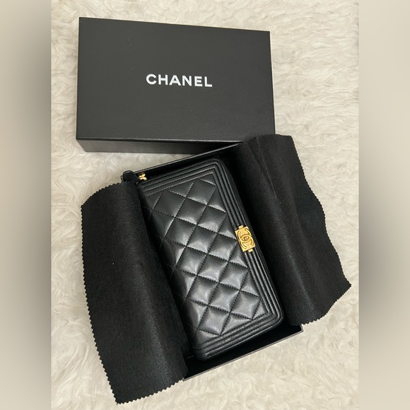 CHANEL Boy L-Gusset black Long Zip Wallet - Picture 4 of 15